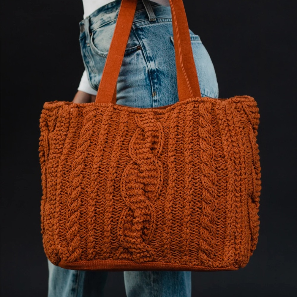 Cable Knit Tote Bag in Orange